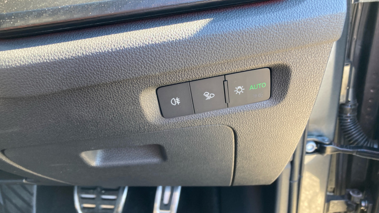 Skoda Octavia 2.0 TSI vRS 5dr DSG Petrol Hatchback